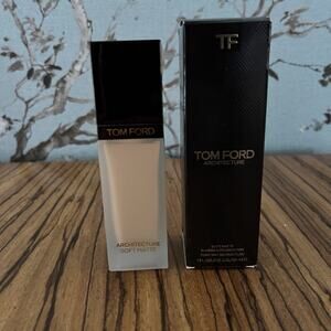 Tom Ford Architecture Soft Matte Blurring Foundation 7.0 Tawny 1 fl.oz / 30 ml